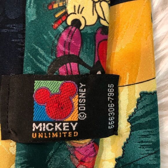 Mickey Unlimited tie  - Picture 4 of 4